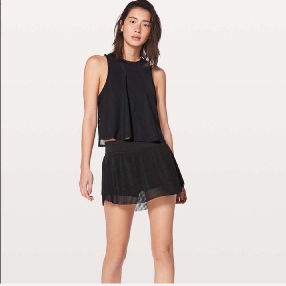 Lululemon Just Pleat It Skirt S4 Black Rare EUC